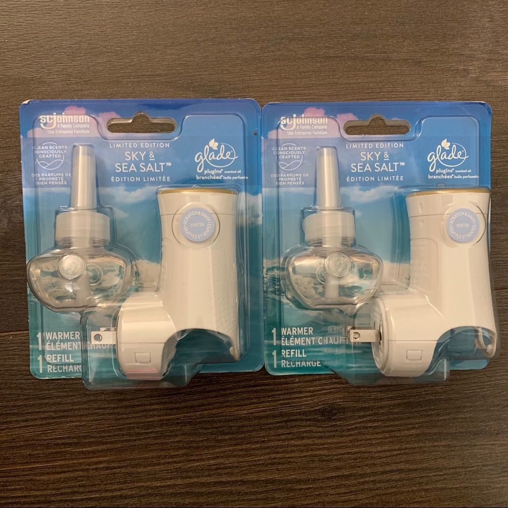 Glade plugIns sky & sea salt air freshener scented oil 2 warmers 2 refills NEW - Picture 1 of 6